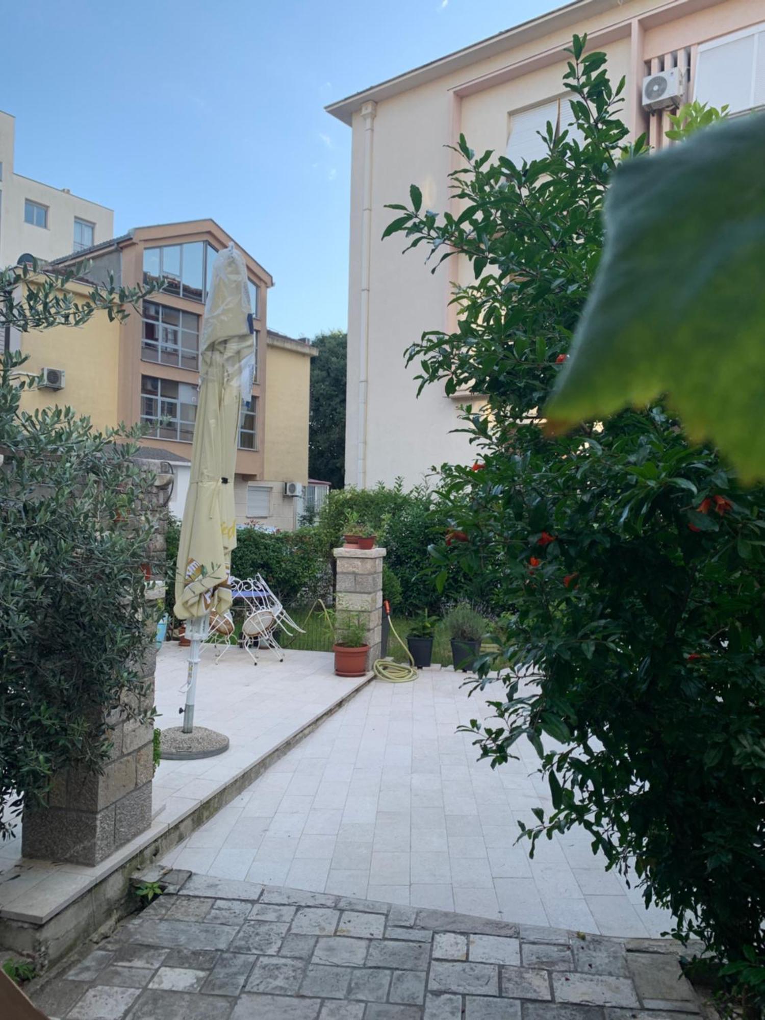Апартаменты Rose Downtown Подгорица Экстерьер фото